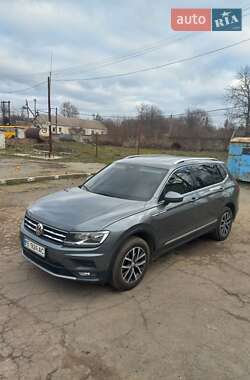 Позашляховик / Кросовер Volkswagen Tiguan 2018 в Софіївці