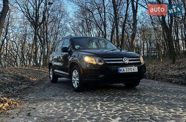 Позашляховик / Кросовер Volkswagen Tiguan 2016 в Києві