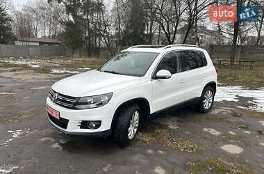 Внедорожник / Кроссовер Volkswagen Tiguan 2012 в Золочеве