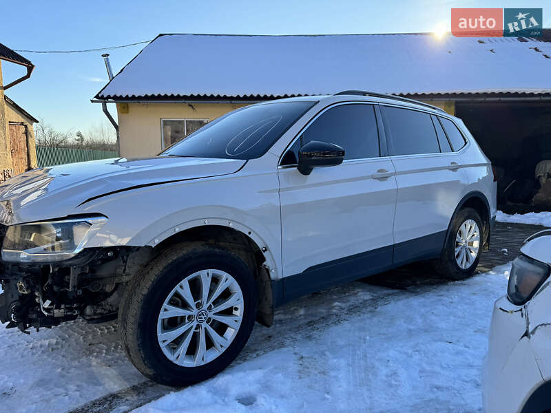 Позашляховик / Кросовер Volkswagen Tiguan 2018 в Яворові