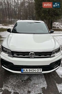 Внедорожник / Кроссовер Volkswagen Tiguan 2020 в Киеве