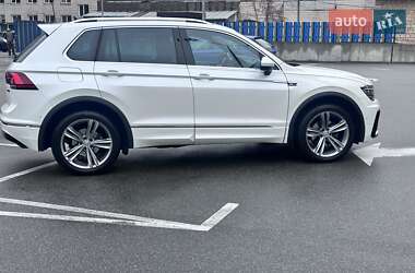 Внедорожник / Кроссовер Volkswagen Tiguan 2019 в Киеве