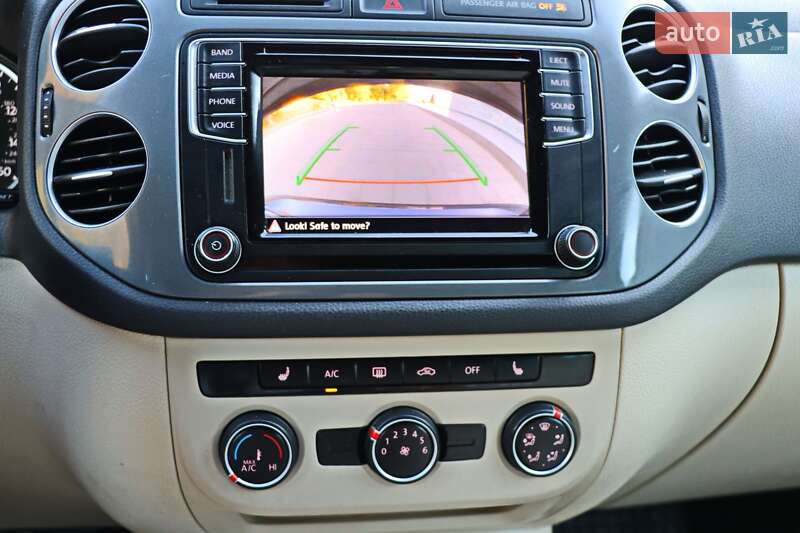 Внедорожник / Кроссовер Volkswagen Tiguan 2015 в Кременчуге