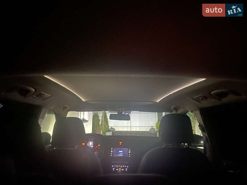 Внедорожник / Кроссовер Volkswagen Tiguan 2018 в Львове