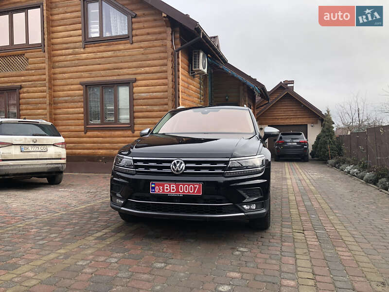 Внедорожник / Кроссовер Volkswagen Tiguan 2018 в Ровно