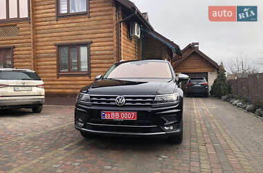 Позашляховик / Кросовер Volkswagen Tiguan 2018 в 