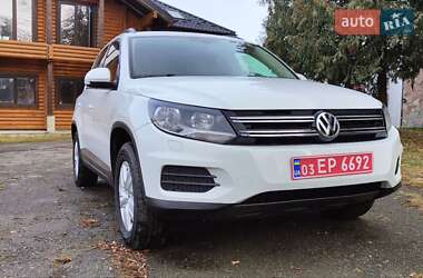 Позашляховик / Кросовер Volkswagen Tiguan 2017 в Дубні