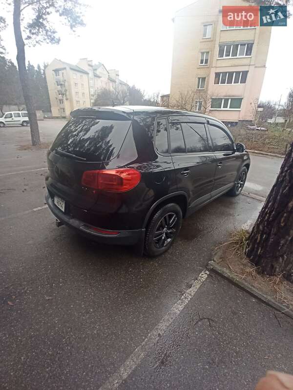 Внедорожник / Кроссовер Volkswagen Tiguan 2013 в Киеве