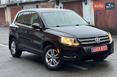 Позашляховик / Кросовер Volkswagen Tiguan 2013 в Києві