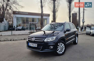 Позашляховик / Кросовер Volkswagen Tiguan 2011 в Києві