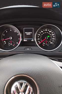 Внедорожник / Кроссовер Volkswagen Tiguan 2018 в 