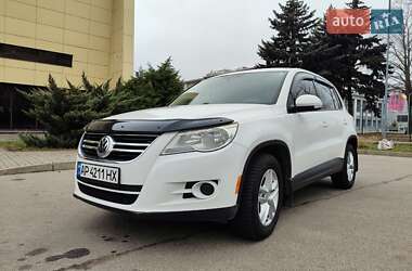 Внедорожник / Кроссовер Volkswagen Tiguan 2010 в 