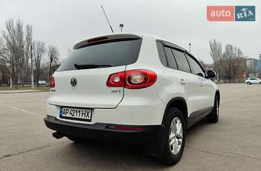 Внедорожник / Кроссовер Volkswagen Tiguan 2010 в 