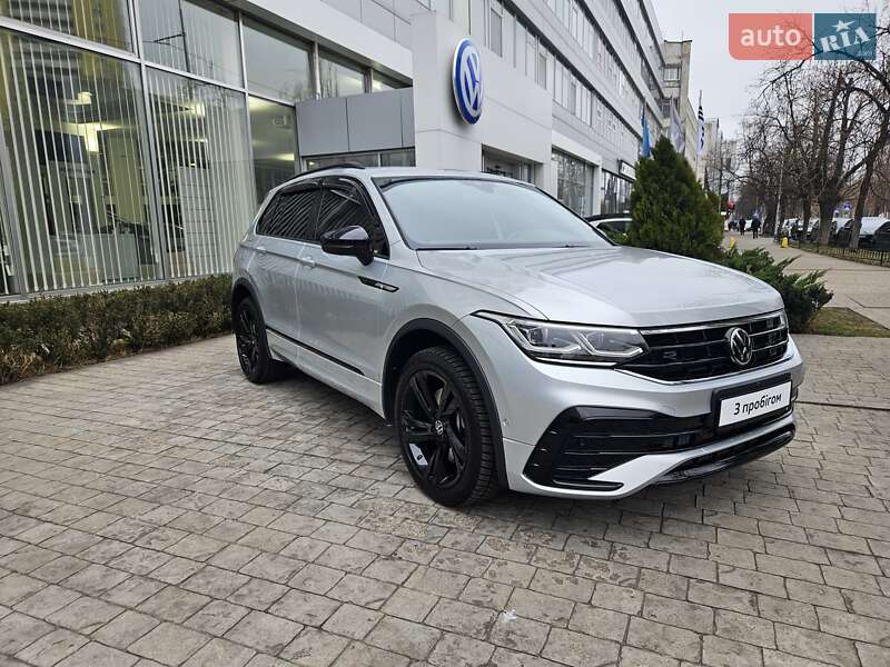 Позашляховик / Кросовер Volkswagen Tiguan 2022 в Києві