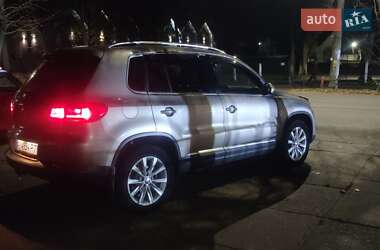 Позашляховик / Кросовер Volkswagen Tiguan 2011 в Києві