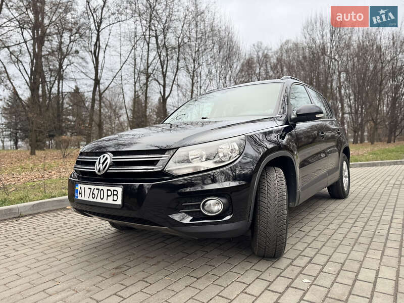 Позашляховик / Кросовер Volkswagen Tiguan 2016 в Києві