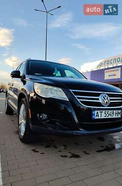 Позашляховик / Кросовер Volkswagen Tiguan 2010 в Бурштині