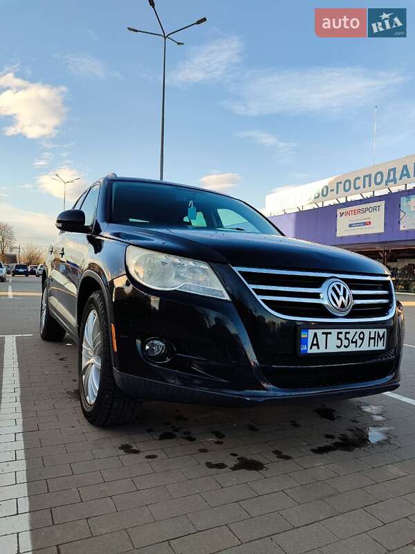 Позашляховик / Кросовер Volkswagen Tiguan 2010 в Бурштині