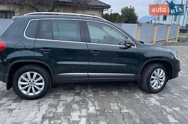 Внедорожник / Кроссовер Volkswagen Tiguan 2011 в Ужгороде