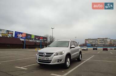 Позашляховик / Кросовер Volkswagen Tiguan 2010 в Києві