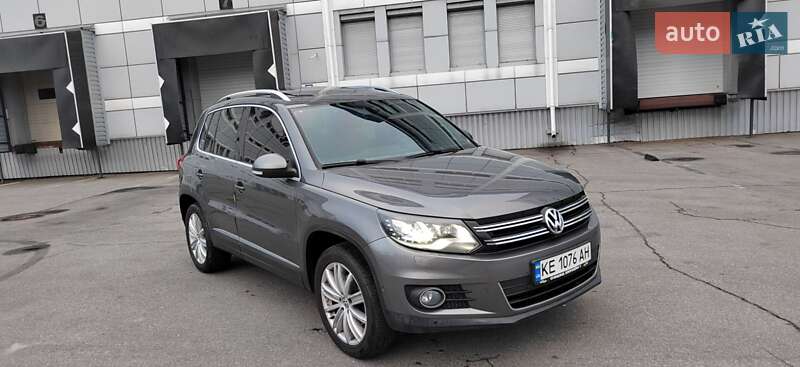 Внедорожник / Кроссовер Volkswagen Tiguan 2014 в Днепре
