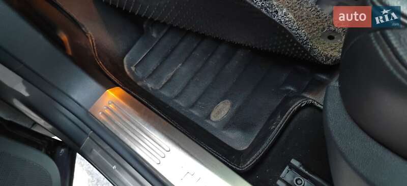 Внедорожник / Кроссовер Volkswagen Tiguan 2014 в Днепре