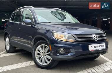 Позашляховик / Кросовер Volkswagen Tiguan 2011 в Києві