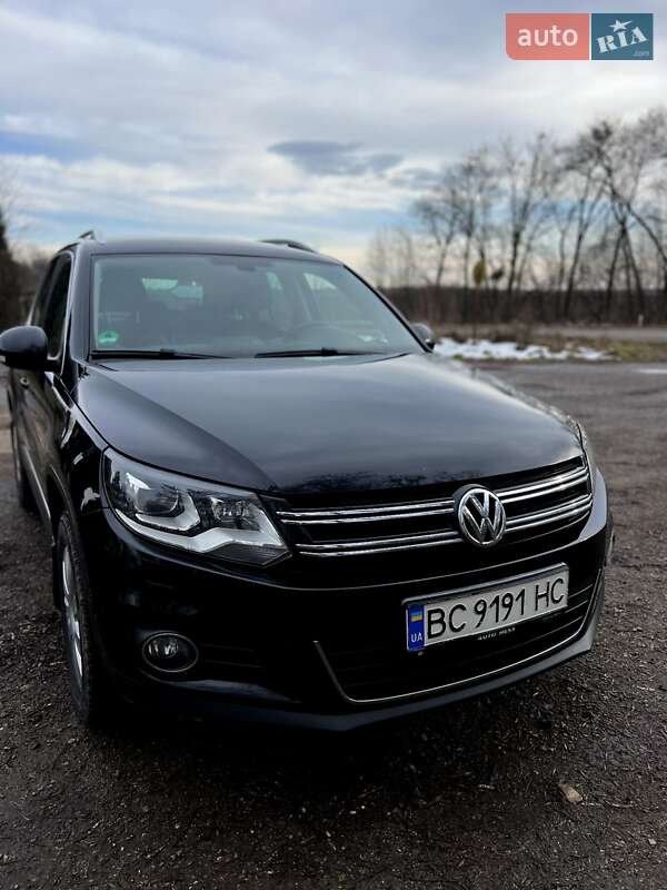 Внедорожник / Кроссовер Volkswagen Tiguan 2011 в Львове