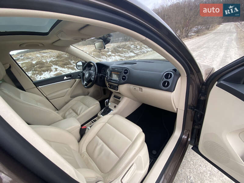 Внедорожник / Кроссовер Volkswagen Tiguan 2011 в Коломые