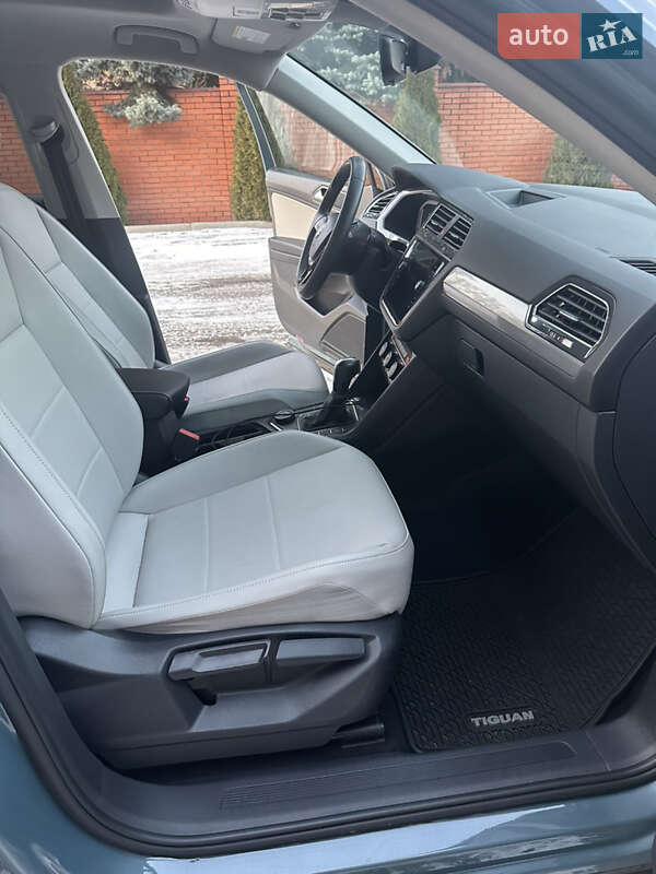 Позашляховик / Кросовер Volkswagen Tiguan 2021 в Києві