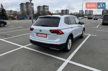 Позашляховик / Кросовер Volkswagen Tiguan 2018 в 