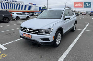 Позашляховик / Кросовер Volkswagen Tiguan 2018 в 