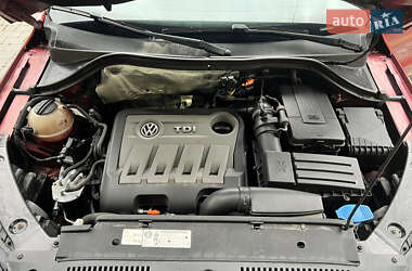 Внедорожник / Кроссовер Volkswagen Tiguan 2012 в 