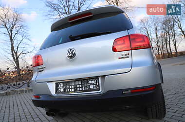 Позашляховик / Кросовер Volkswagen Tiguan 2016 в 