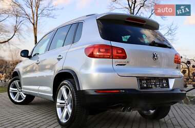 Позашляховик / Кросовер Volkswagen Tiguan 2016 в 