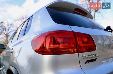 Позашляховик / Кросовер Volkswagen Tiguan 2016 в 
