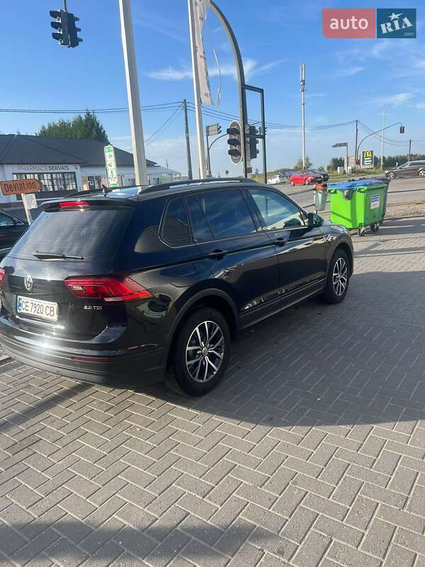 Позашляховик / Кросовер Volkswagen Tiguan 2017 в Чернівцях