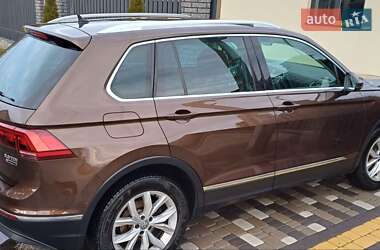 Позашляховик / Кросовер Volkswagen Tiguan 2017 в Києві