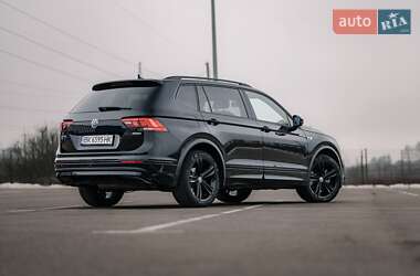 Внедорожник / Кроссовер Volkswagen Tiguan 2019 в 