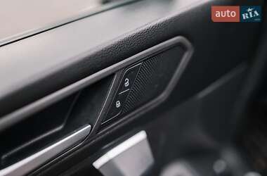 Внедорожник / Кроссовер Volkswagen Tiguan 2019 в 