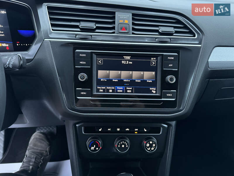 Позашляховик / Кросовер Volkswagen Tiguan 2022 в Києві