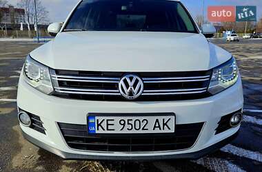 Внедорожник / Кроссовер Volkswagen Tiguan 2014 в Днепре