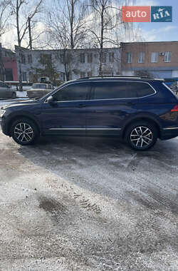 Внедорожник / Кроссовер Volkswagen Tiguan 2021 в Полтаве