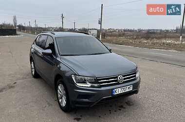 Внедорожник / Кроссовер Volkswagen Tiguan 2019 в Барышевке