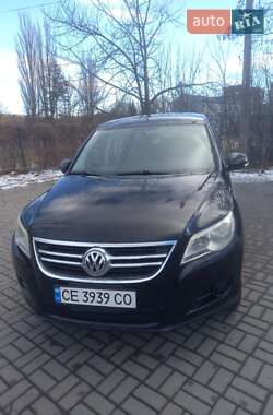 Позашляховик / Кросовер Volkswagen Tiguan 2010 в Чернівцях