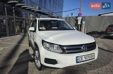 Позашляховик / Кросовер Volkswagen Tiguan 2016 в Львові