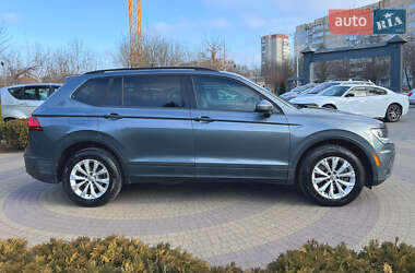 Внедорожник / Кроссовер Volkswagen Tiguan 2019 в Львове