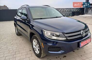 Позашляховик / Кросовер Volkswagen Tiguan 2015 в Кам'янець-Подільському