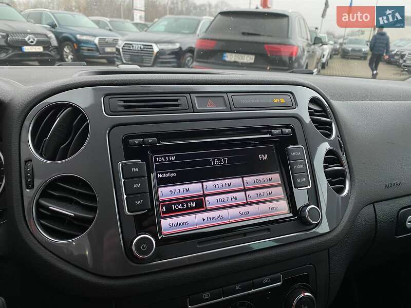 Внедорожник / Кроссовер Volkswagen Tiguan 2012 в Львове