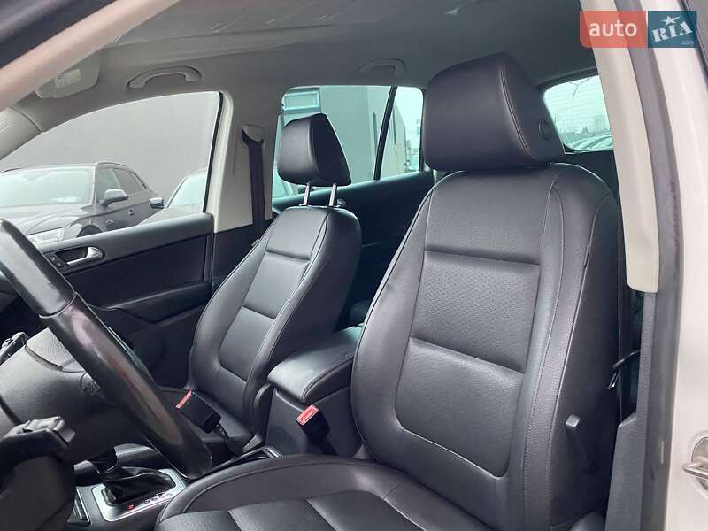 Внедорожник / Кроссовер Volkswagen Tiguan 2012 в Львове